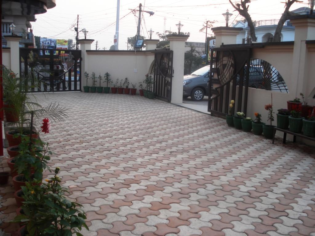 Hotel Utsav Dehradun Exterior photo