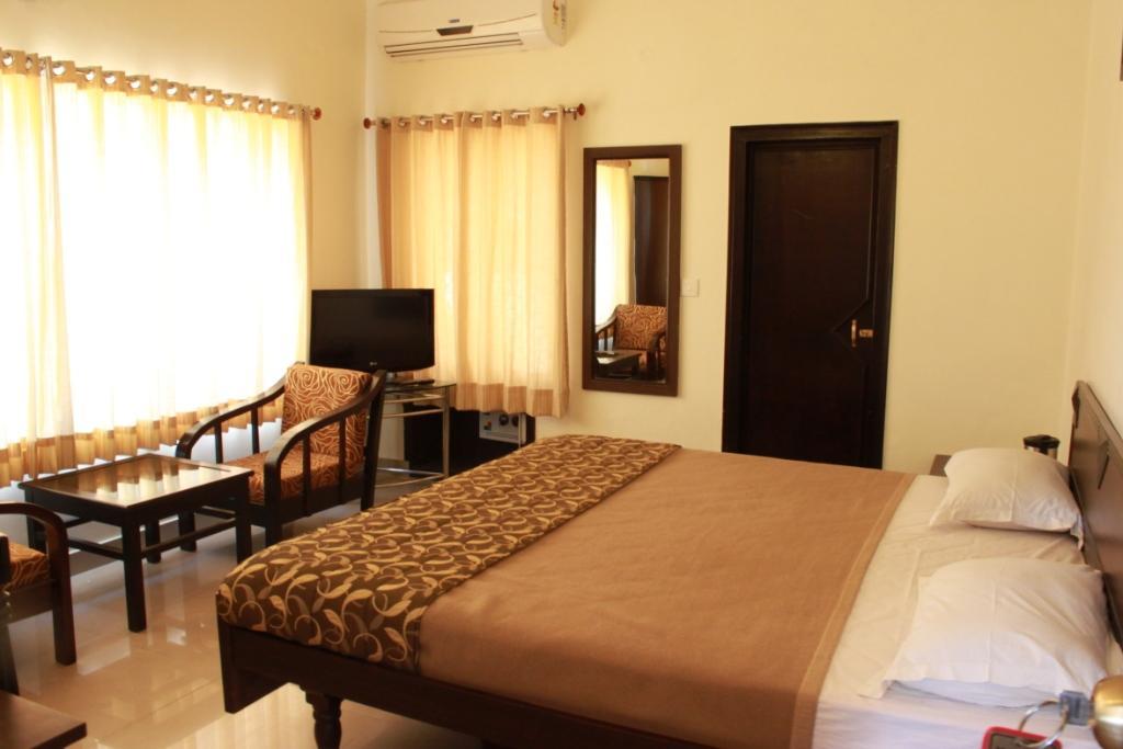 Hotel Utsav Dehradun Exterior photo