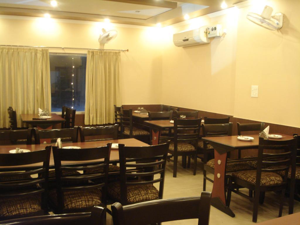 Hotel Utsav Dehradun Exterior photo