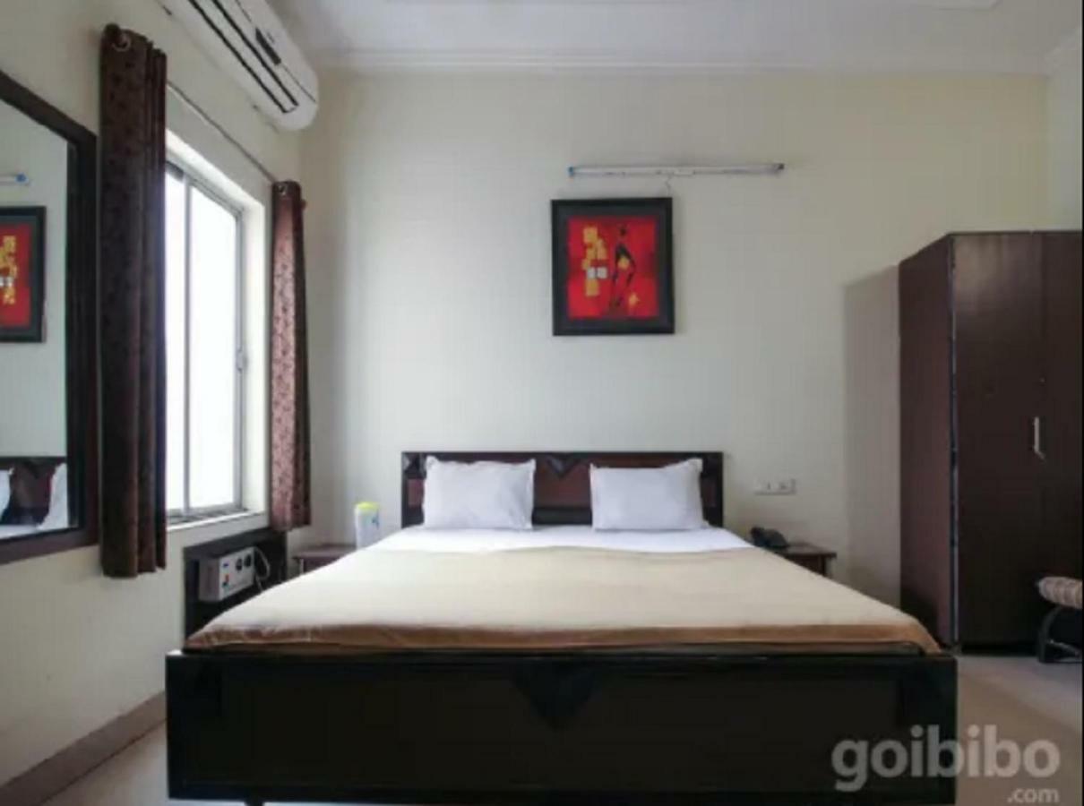 Hotel Utsav Dehradun Exterior photo