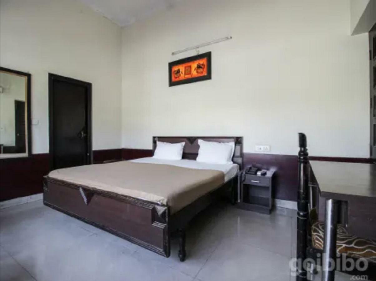 Hotel Utsav Dehradun Exterior photo