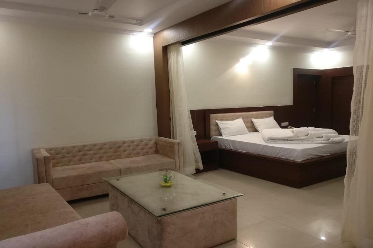 Hotel Utsav Dehradun Exterior photo